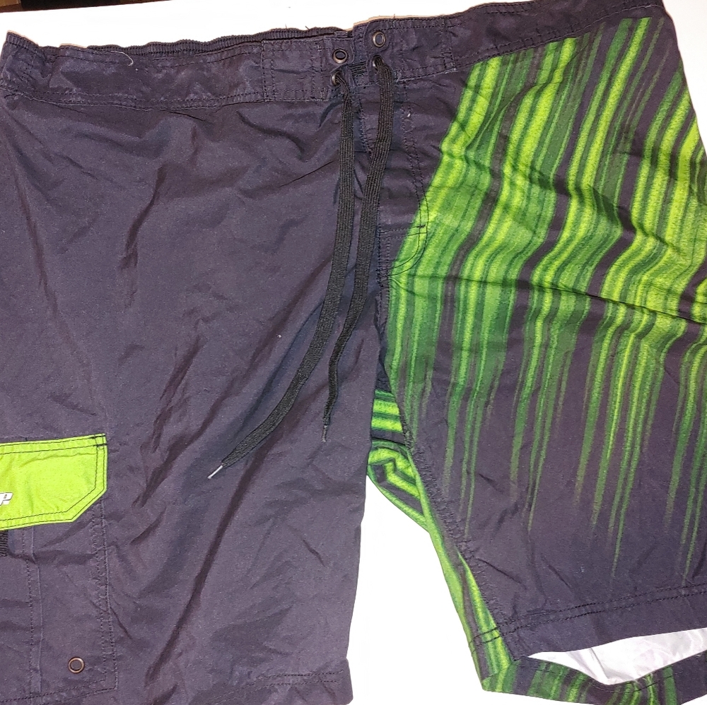 Men's Amp Brand Green and Black Swim Shorts Size 2XL